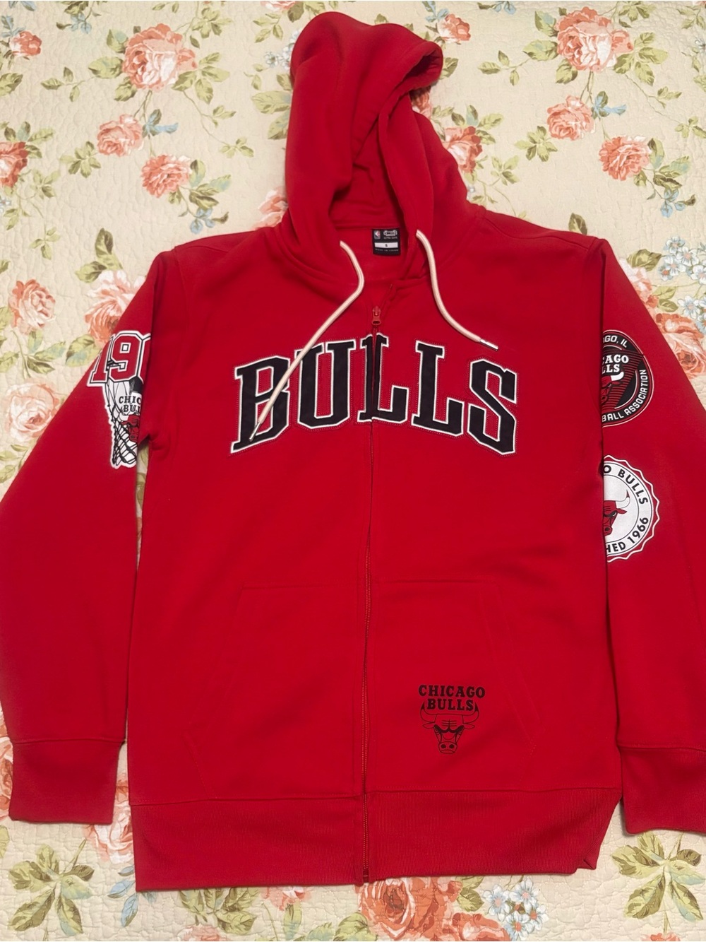 Ultra Game Mens Small Chicago Bulls Est. 1966 Hoodie Sweatshirt Red NBA Full-Zip